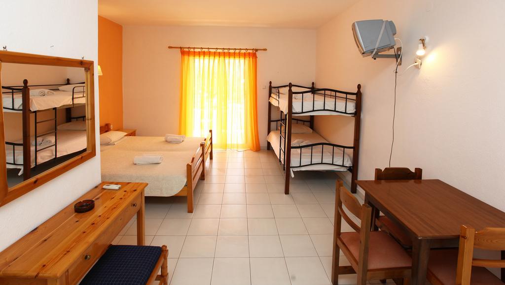 Amarilia Aparthotel Skala Rachoni  Ngoại thất bức ảnh